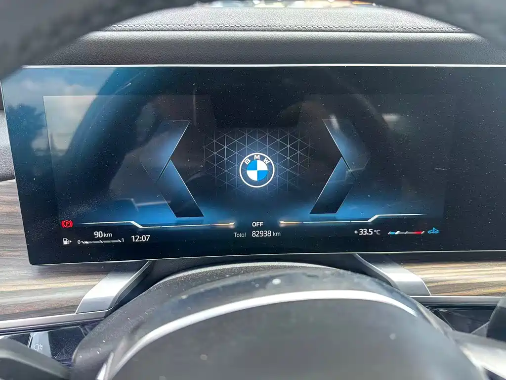 BMW 7 Series — фото 9
