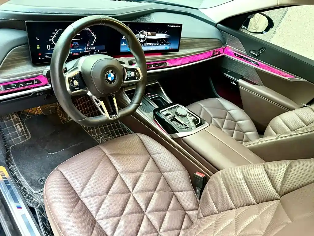 BMW 7 Series — фото 3