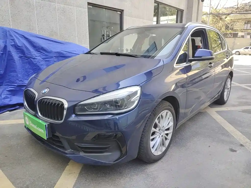 BMW 2 Series Active Tourer — фото 1