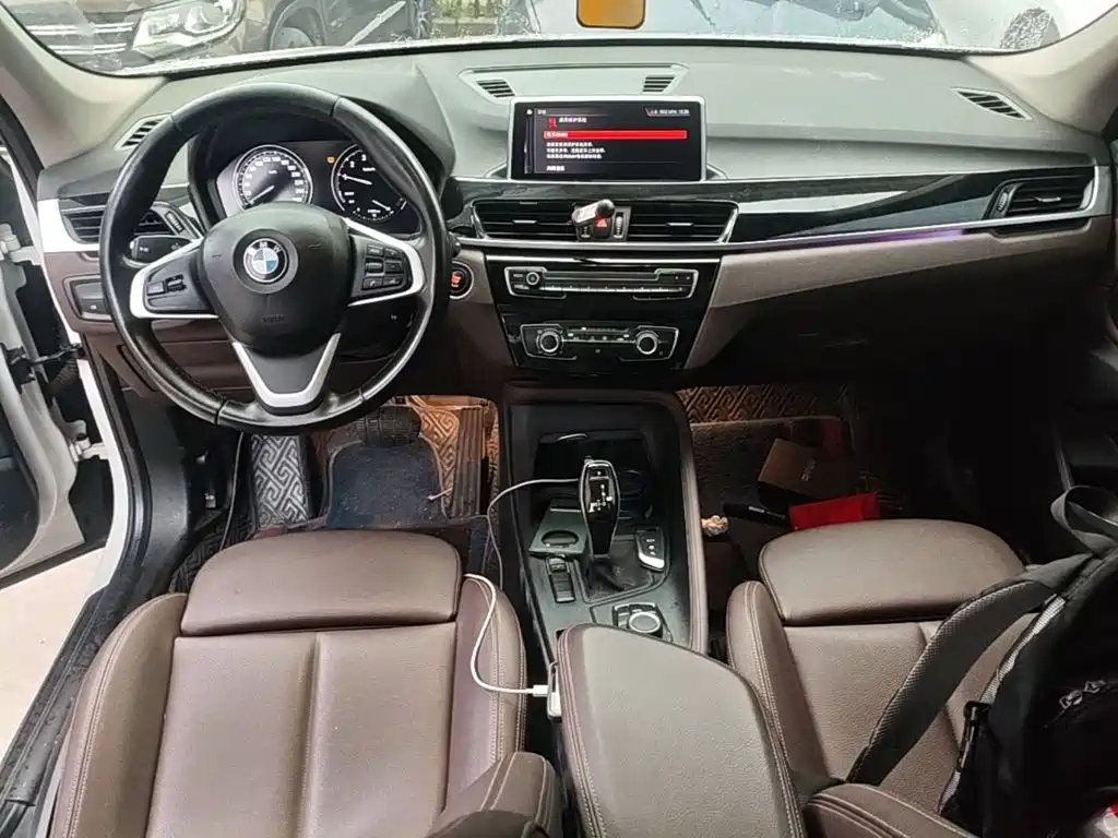 BMW X1 — фото 9