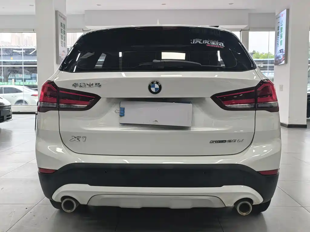 BMW X1 — фото 16