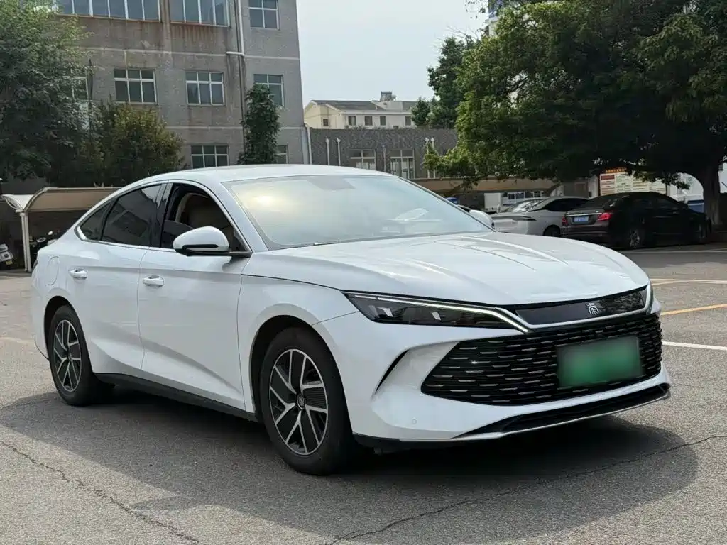 BYD Qin L — фото 3