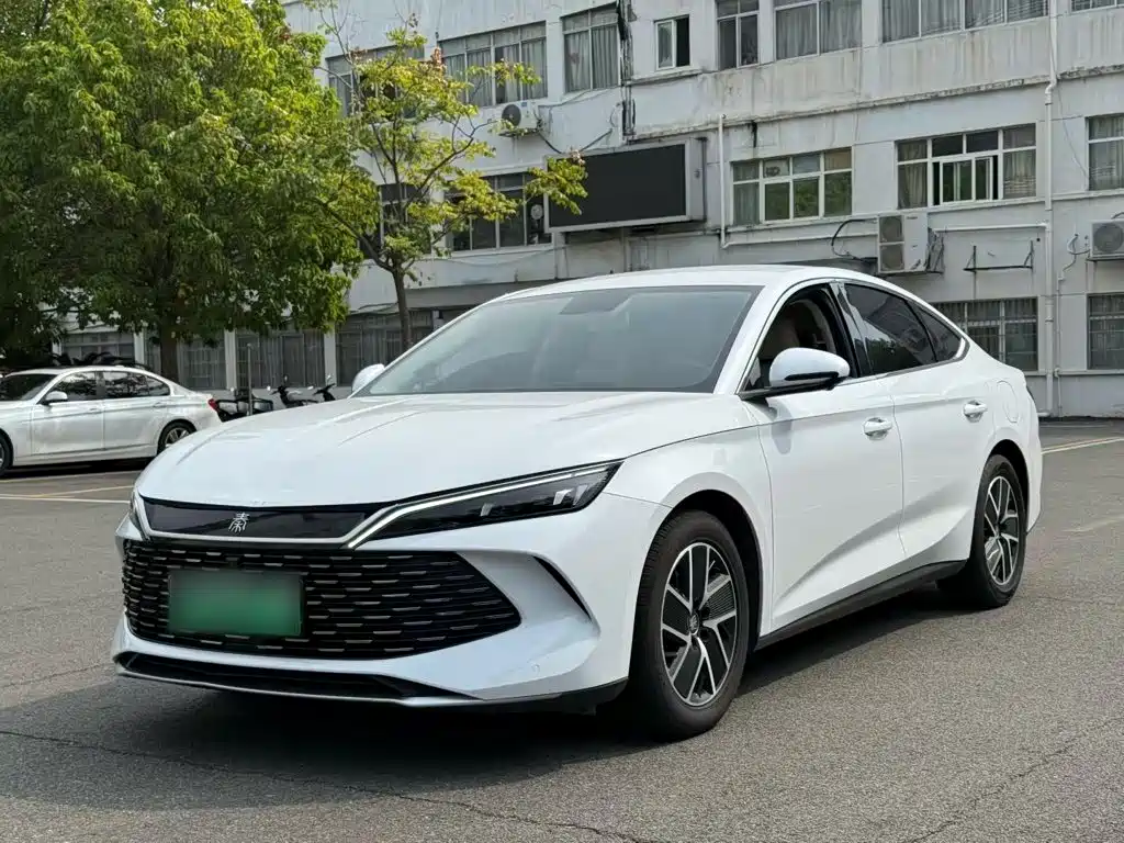 BYD Qin L — фото 1