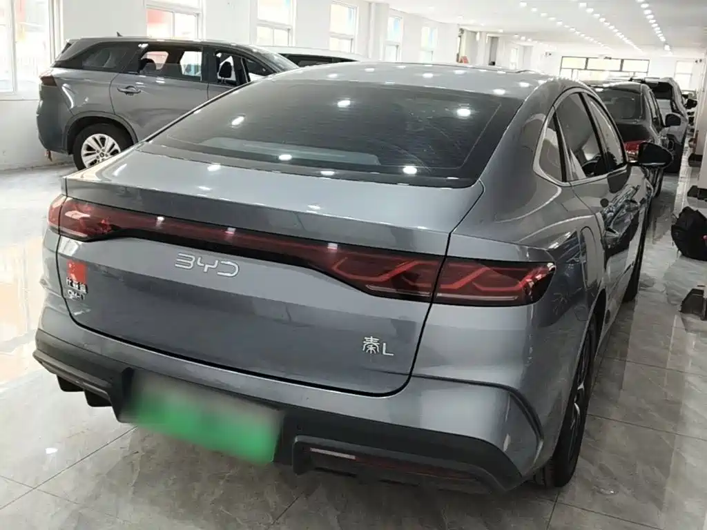 BYD Qin L — фото 6