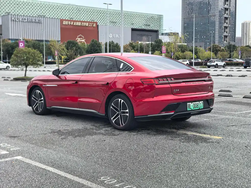 BYD Han — фото 10