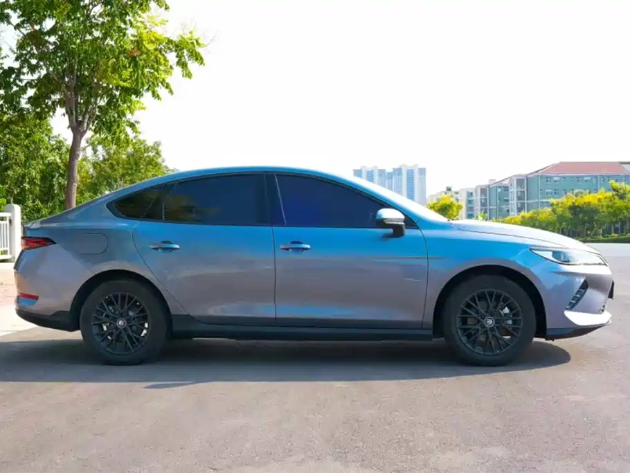 BYD Qin PLUS — фото 4