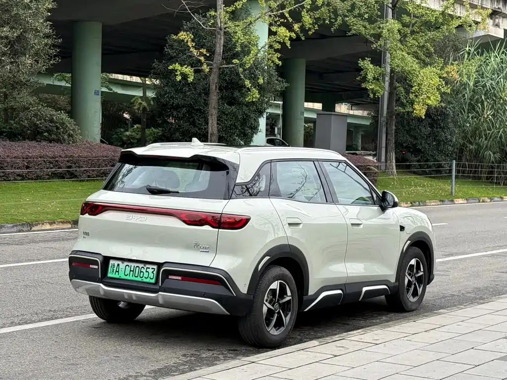 BYD Yuan UP — фото 15