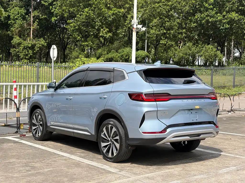 BYD PLUS New Energy — фото 6
