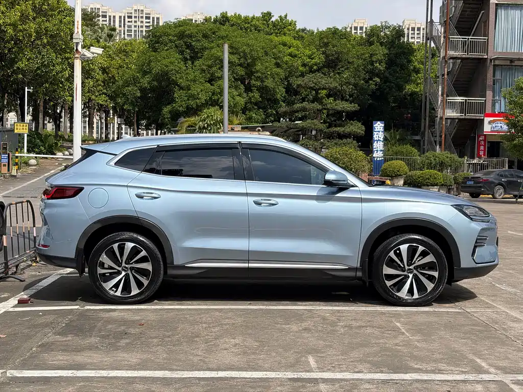 BYD PLUS New Energy — фото 7