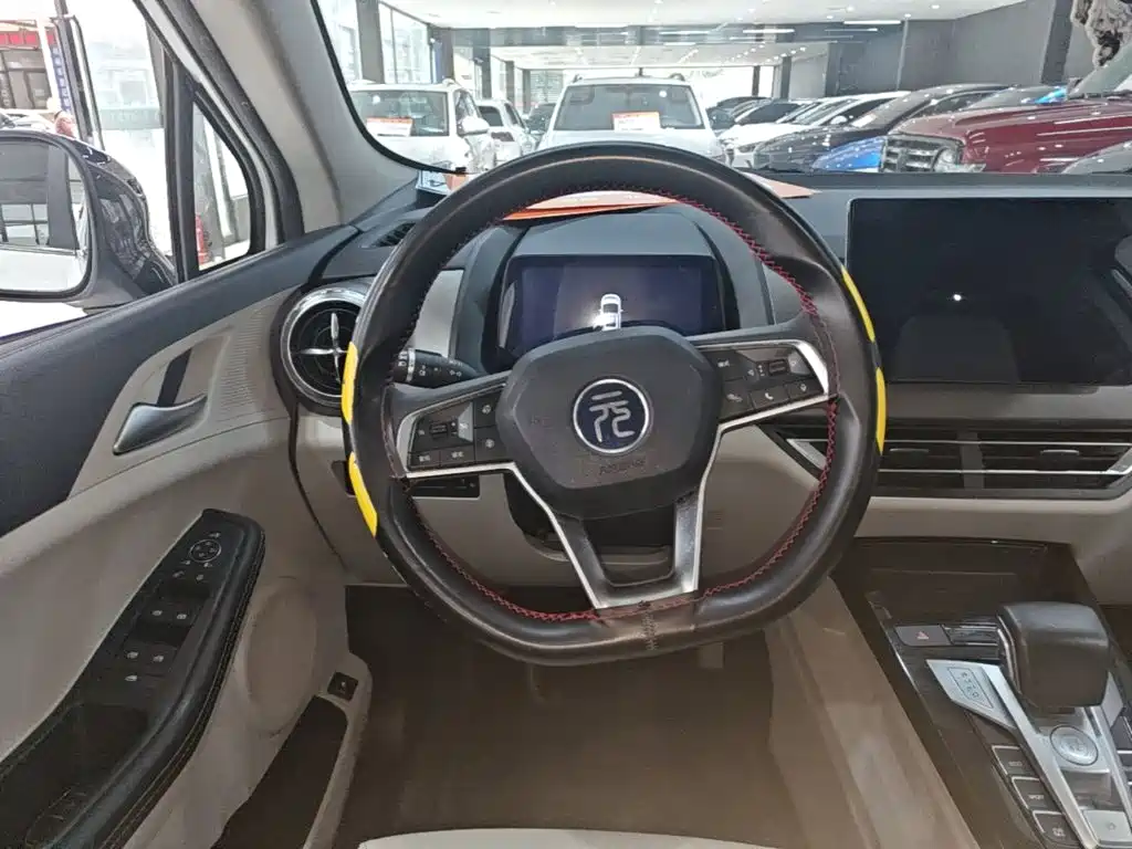 BYD Yuan Pro — фото 10