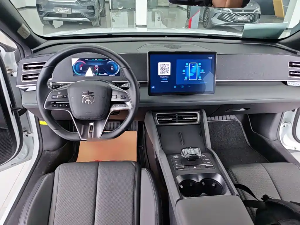 BYD Qin L — фото 9