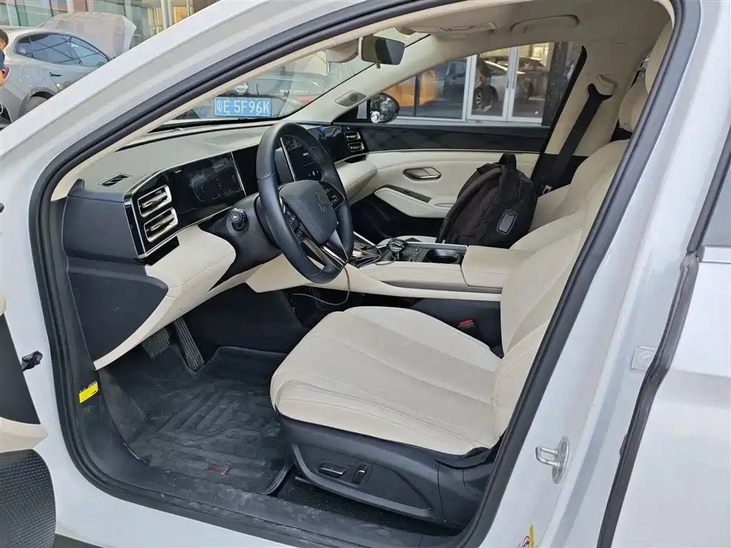 BYD Qin L — фото 4