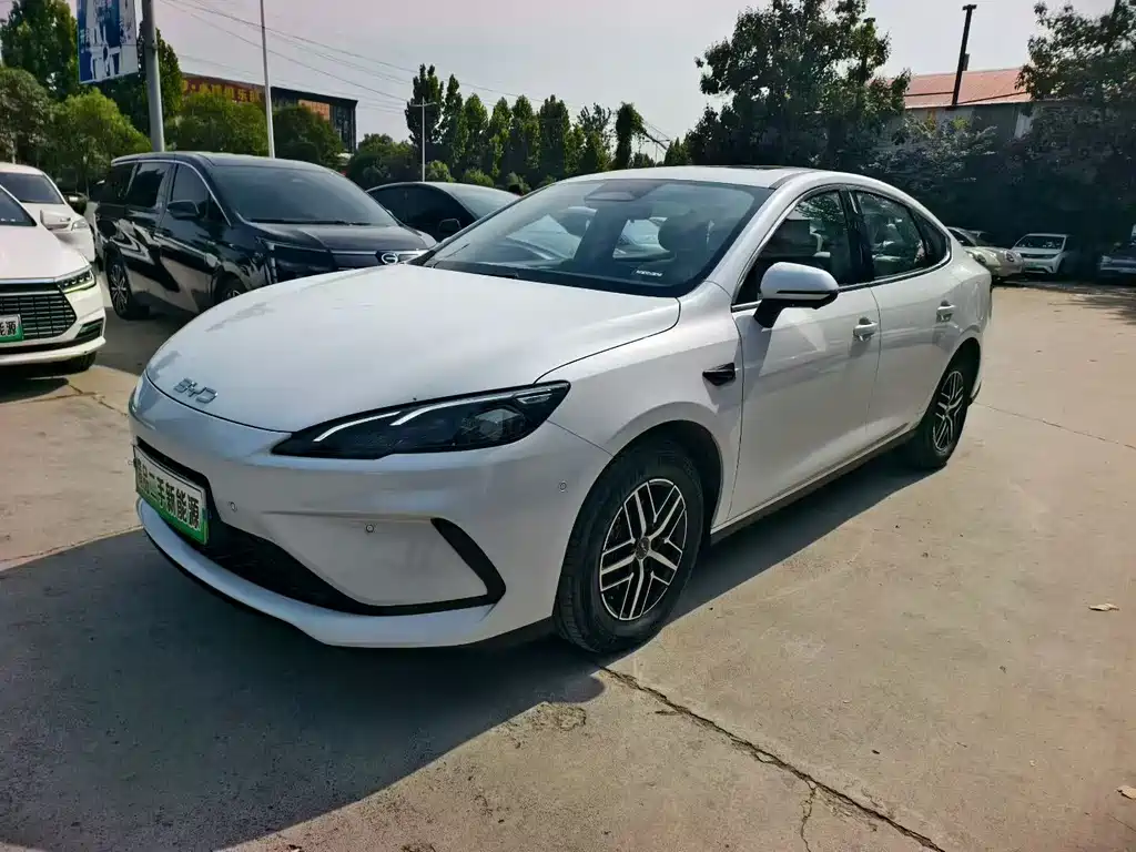 BYD Seal 05 DM-i — фото 3
