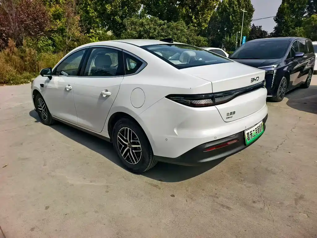 BYD Seal 05 DM-i — фото 4