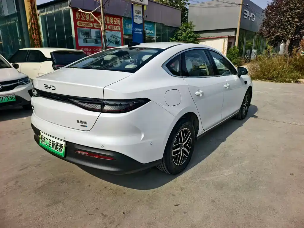 BYD Seal 05 DM-i — фото 6