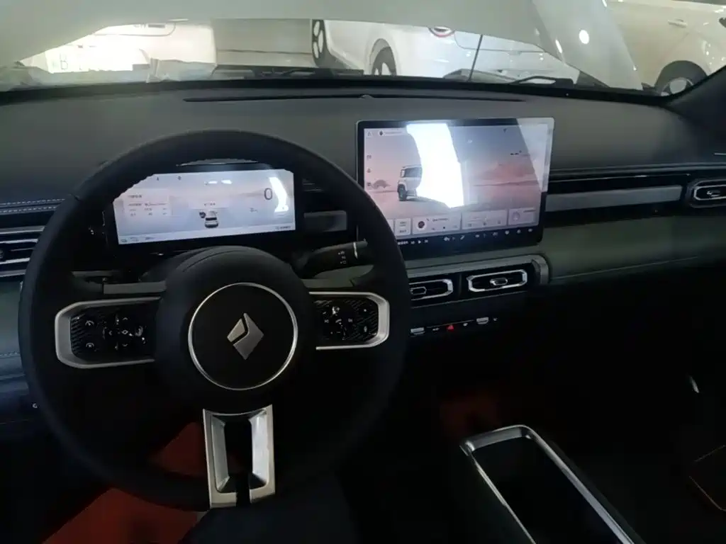 Baojun Yueye Plus — фото 9
