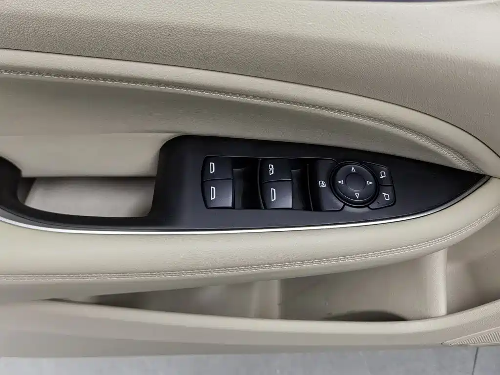 Buick Regal — фото 9