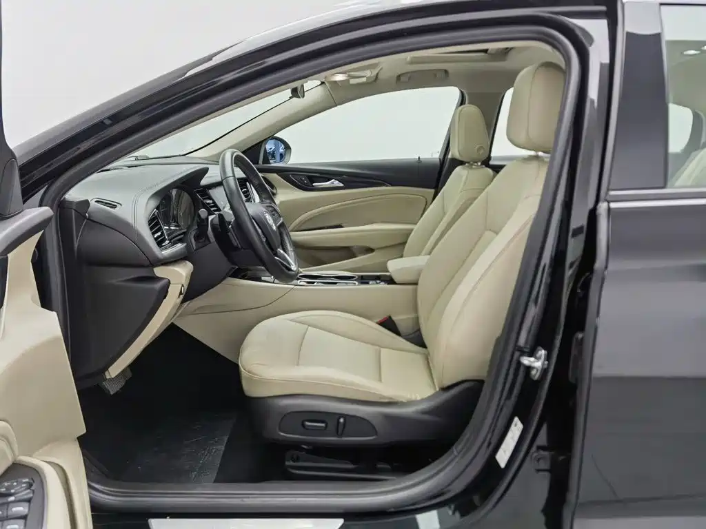 Buick Regal — фото 10
