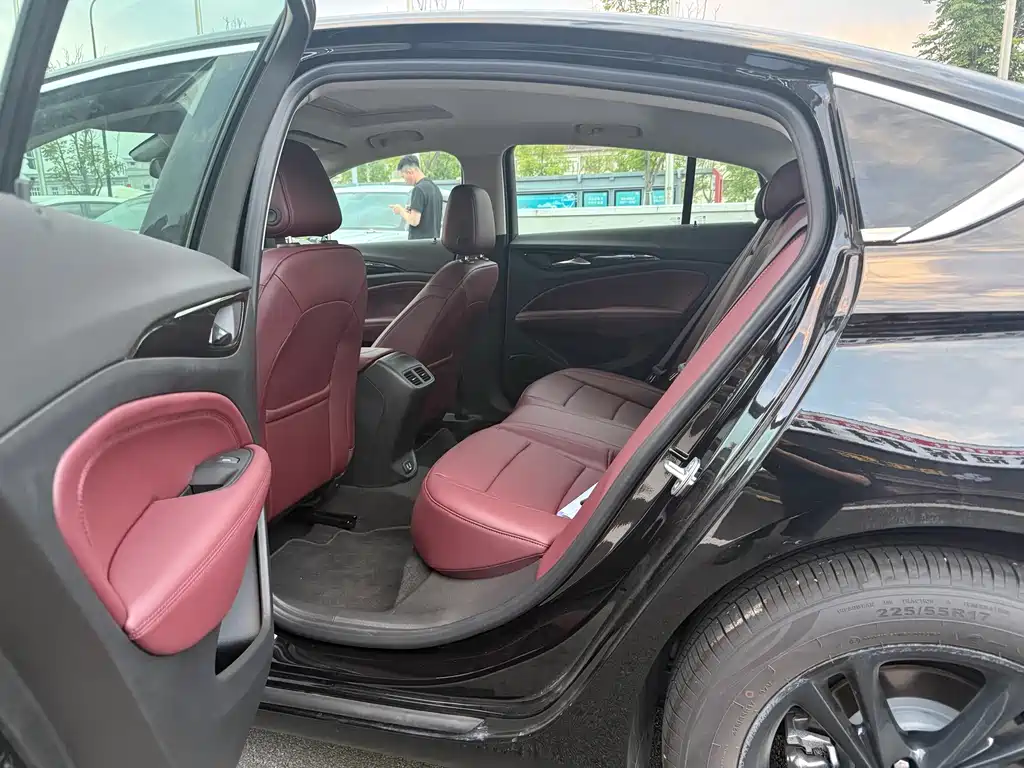 Buick Regal — фото 5