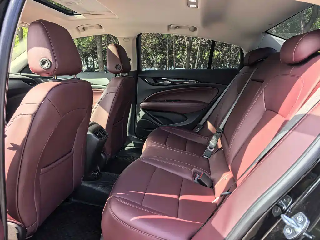 Buick Regal — фото 5