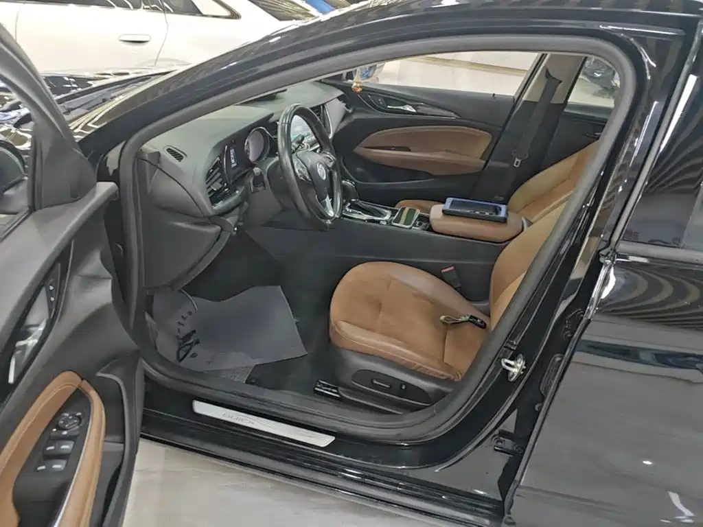 Buick Regal — фото 14