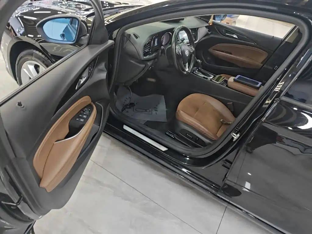 Buick Regal — фото 15