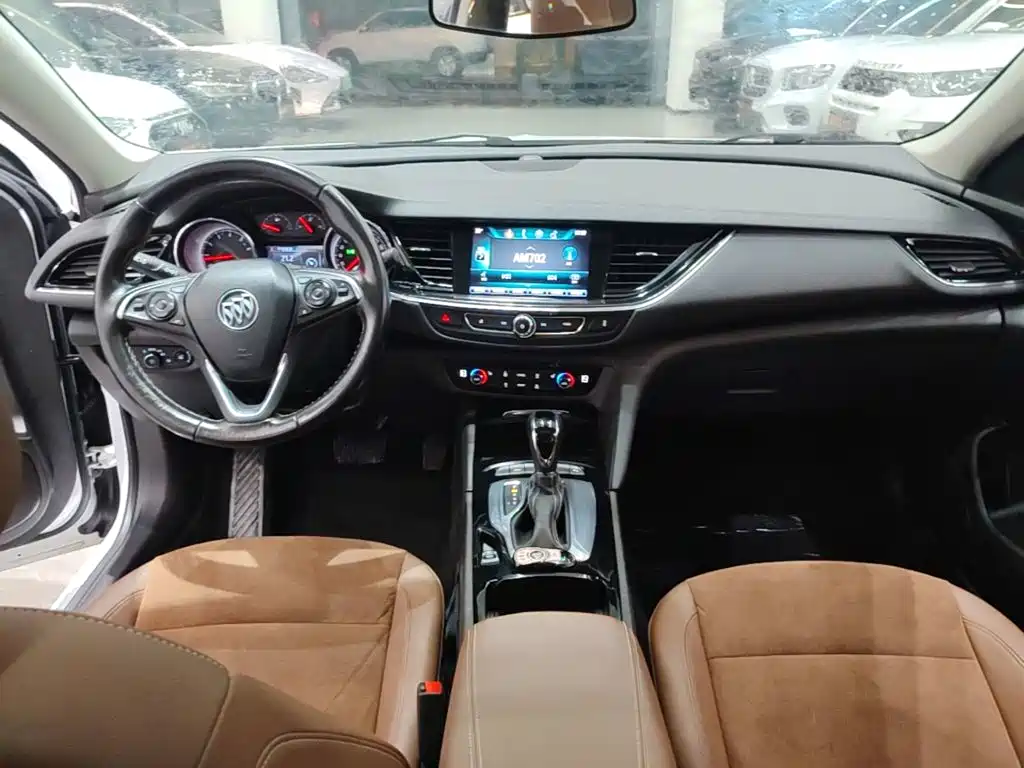 Buick Regal — фото 9