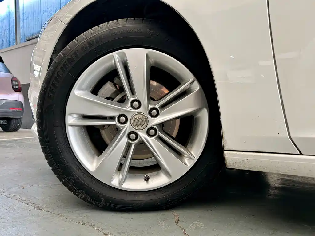Buick Regal — фото 17