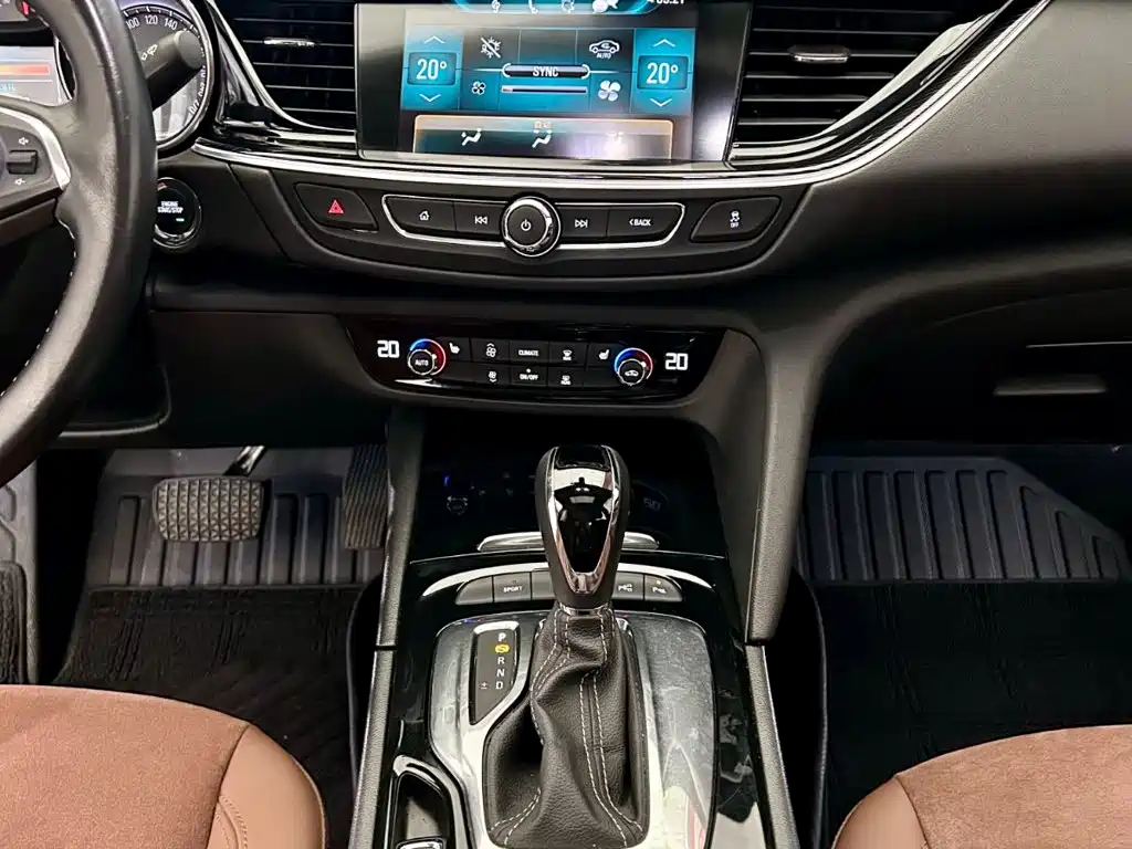 Buick Regal — фото 8