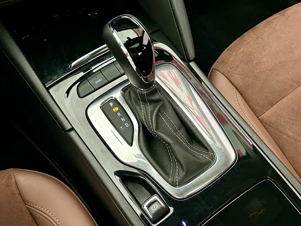 Buick Regal — фото 9