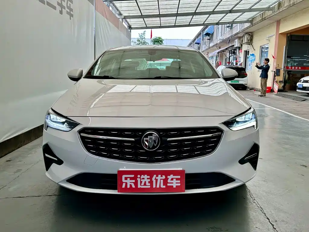 Buick Regal — фото 2