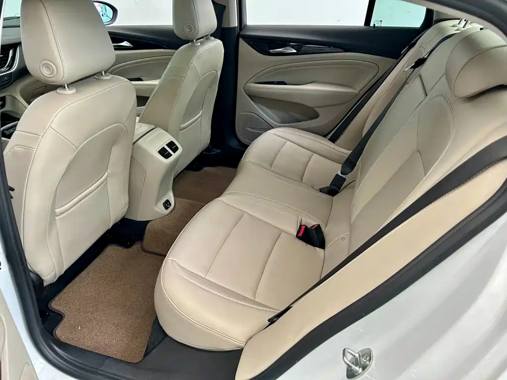Buick Regal — фото 7