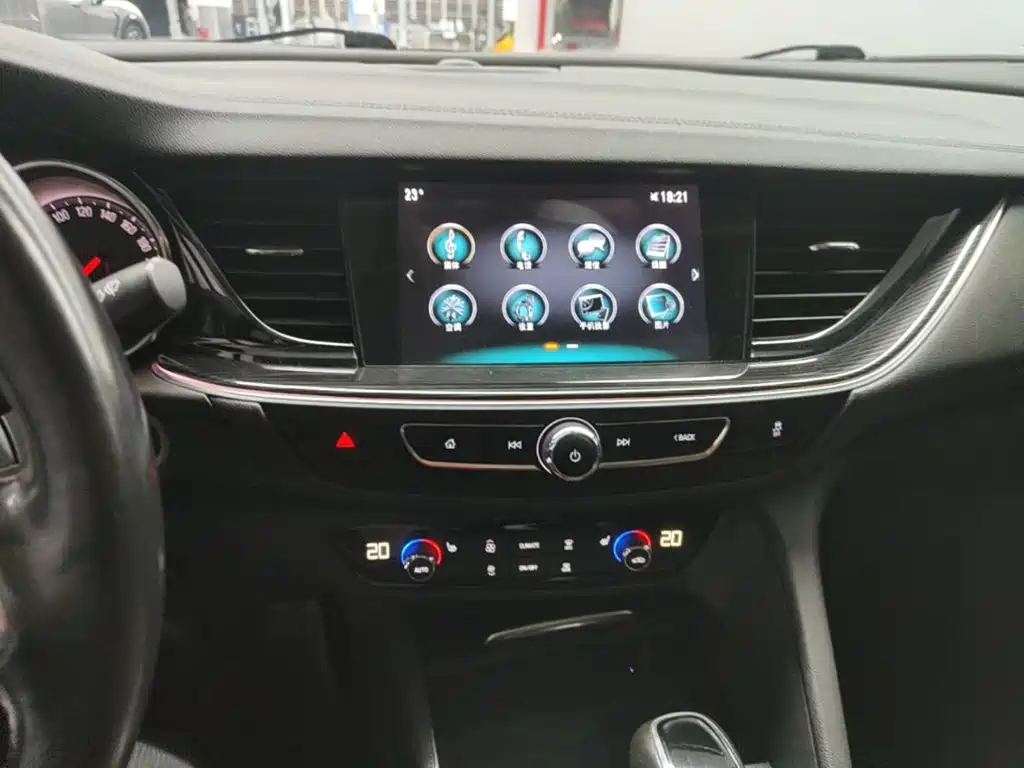 Buick Regal — фото 17