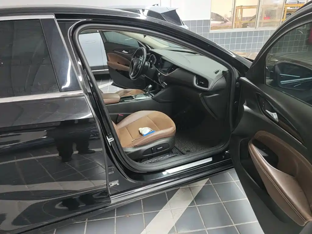 Buick Regal — фото 8