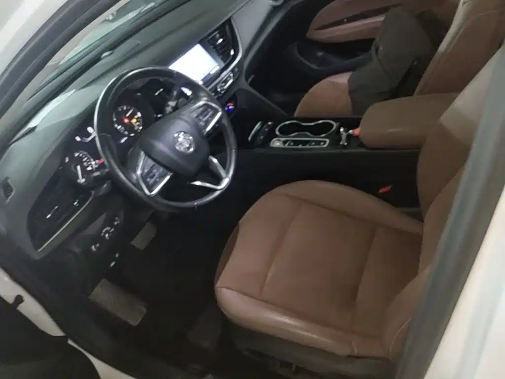 Buick Regal — фото 14