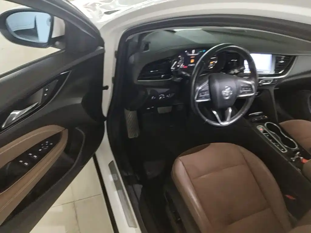 Buick Regal — фото 15