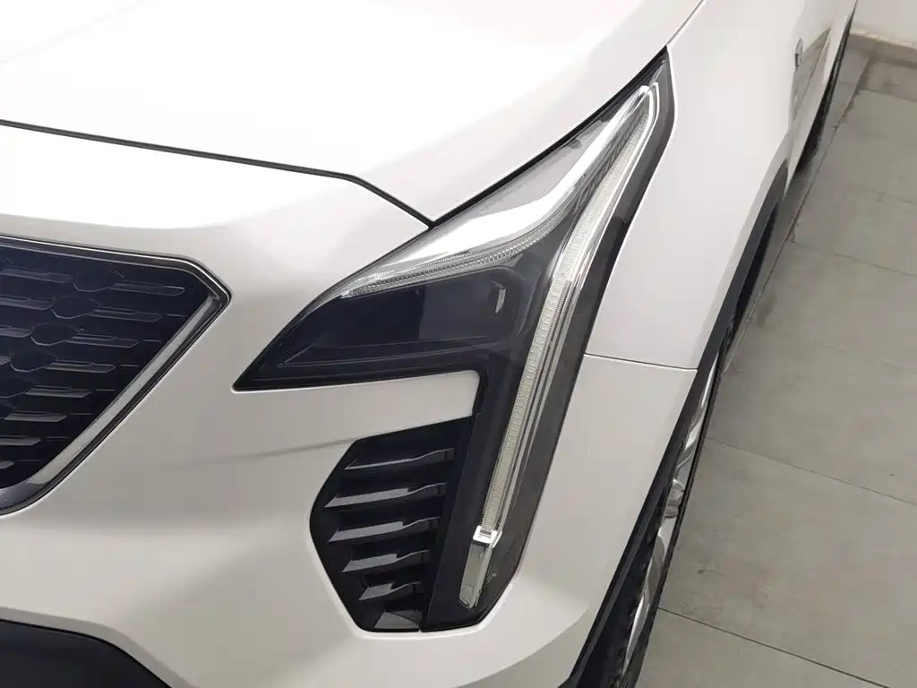 Cadillac XT4 — фото 7