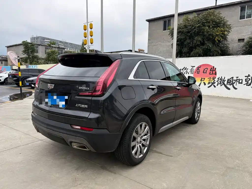 Cadillac XT4 — фото 4
