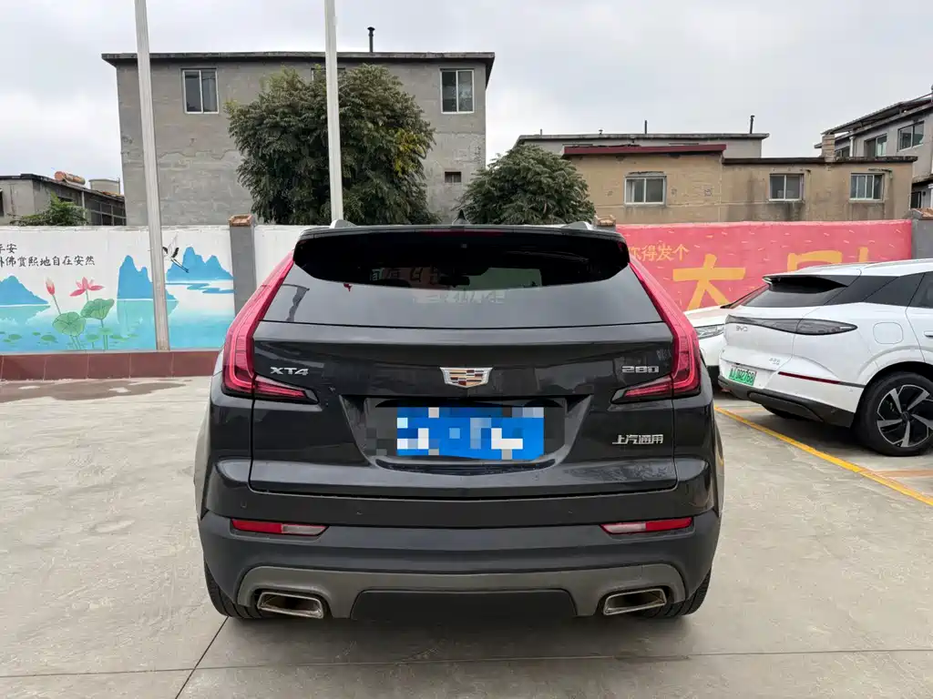Cadillac XT4 — фото 5