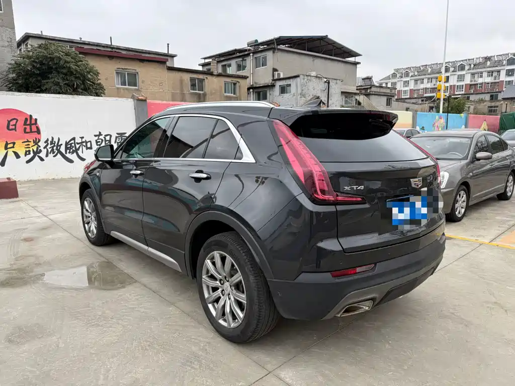 Cadillac XT4 — фото 6