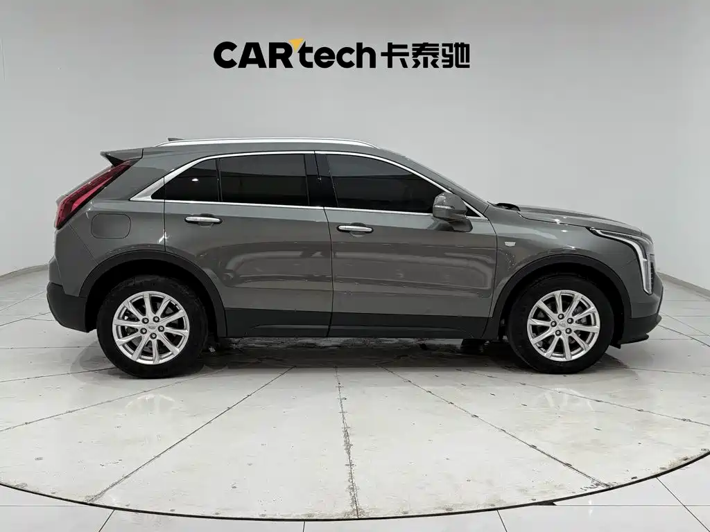 Cadillac XT4 — фото 4
