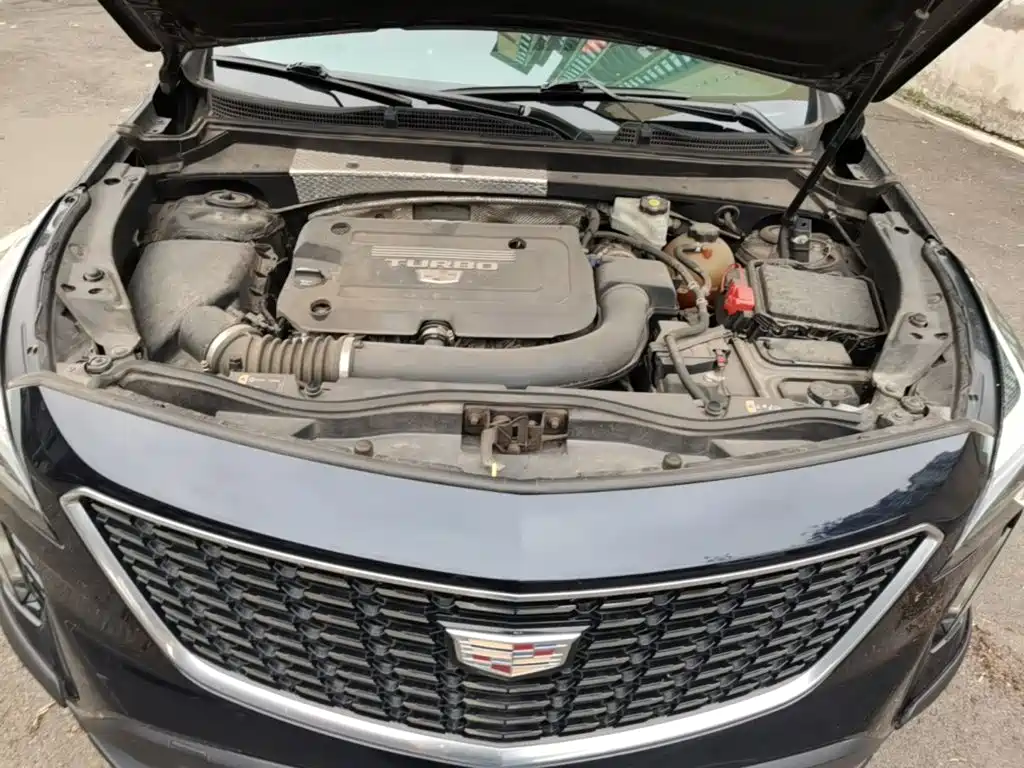 Cadillac XT4 — фото 19