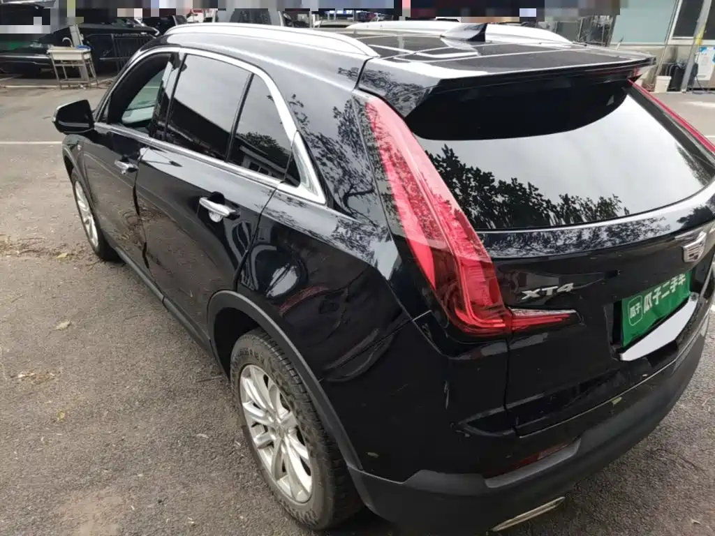 Cadillac XT4 — фото 4