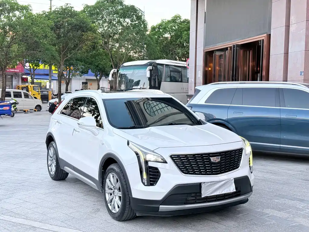 Cadillac XT4 — фото 3