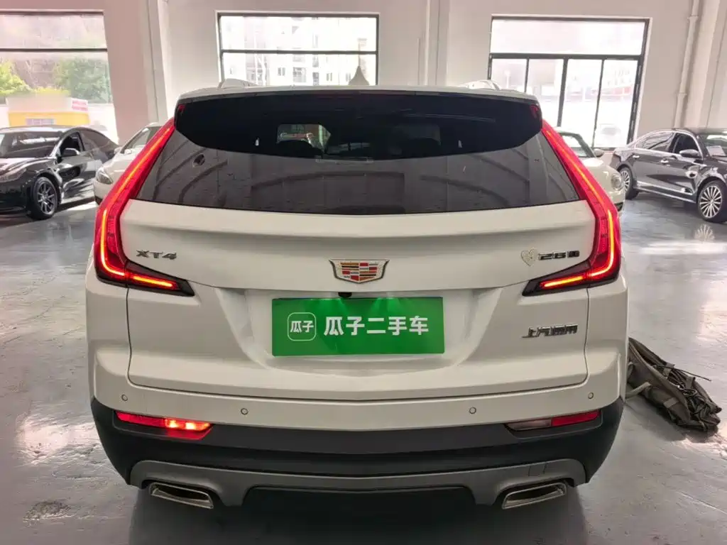 Cadillac XT4 — фото 5