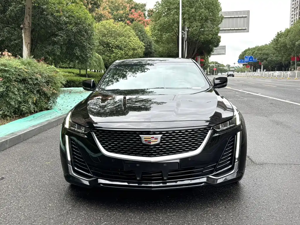 Cadillac CT5 — фото 2
