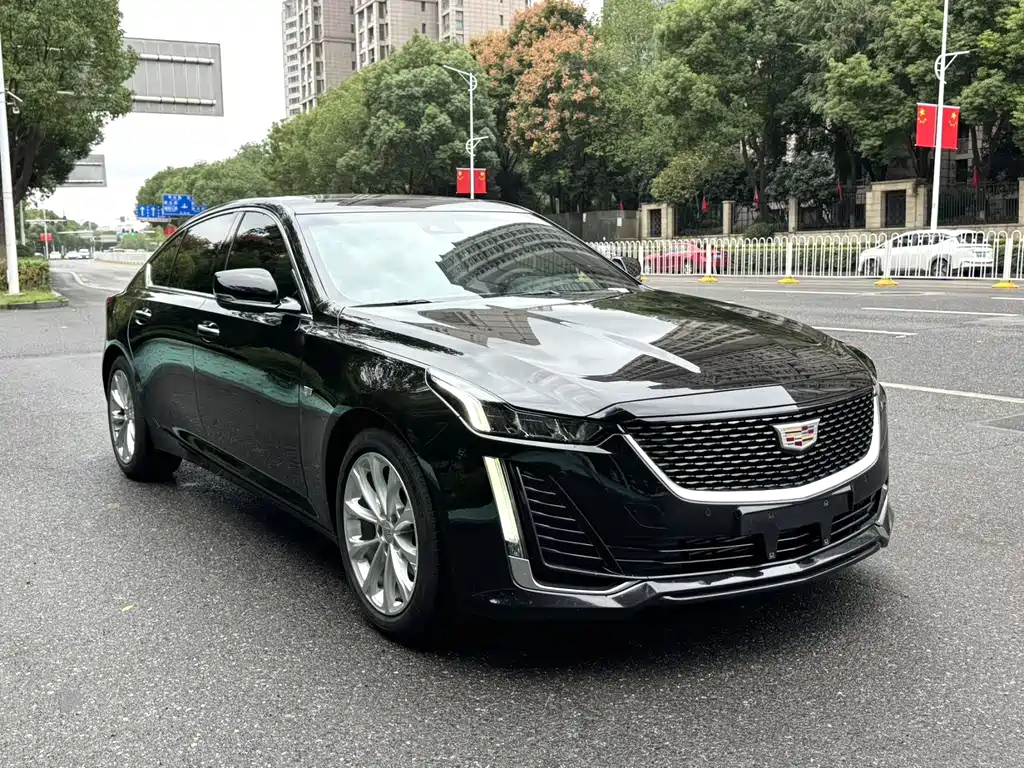Cadillac CT5 — фото 3