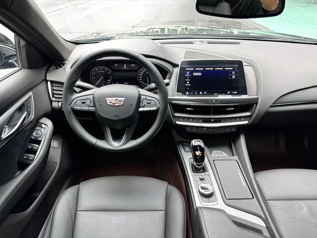 Cadillac CT5 — фото 5