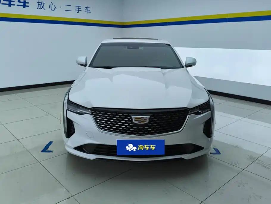 Cadillac CT4 — фото 2