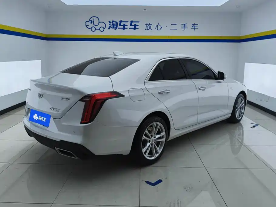 Cadillac CT4 — фото 3